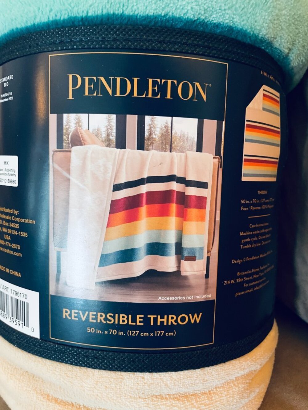 NWT Pendleton *REVERSIBLE Version* Cozy Colorful Rainbow Throw - See all photos! - Picture 11 of 11